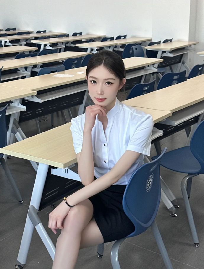 度华年 海报